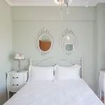 Deluxe *